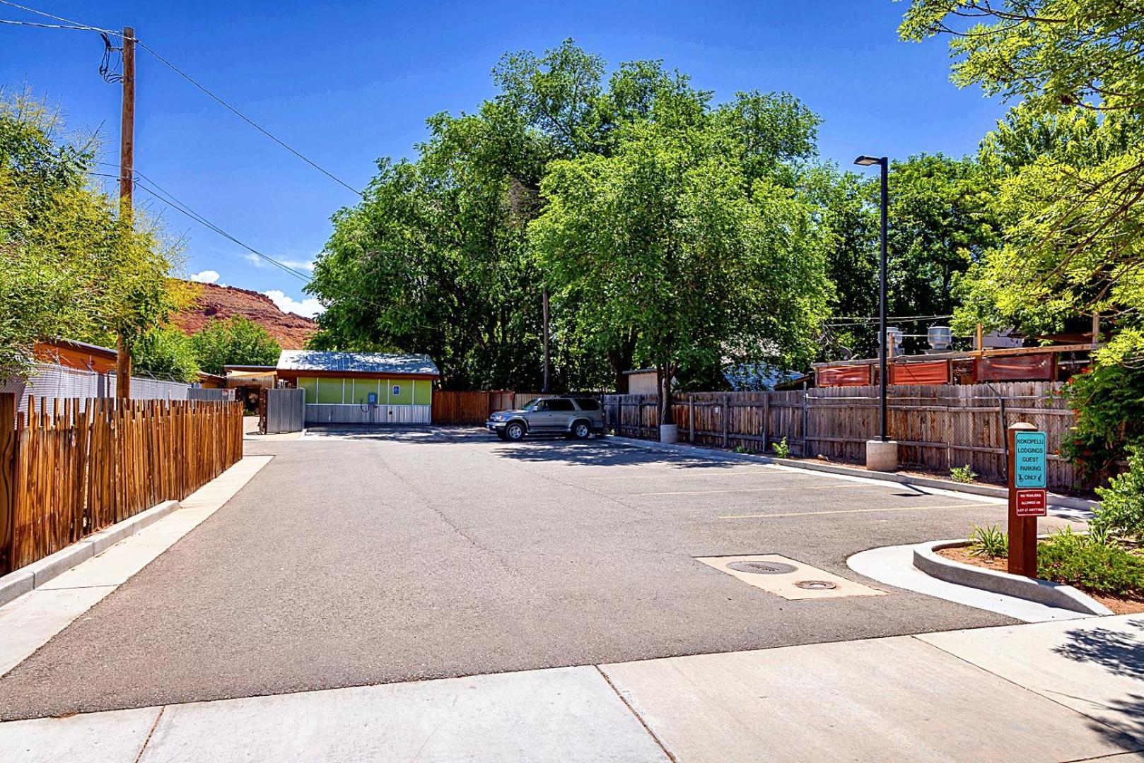 Downtown Kokopelli West 4 - Newly Remodeled Stylish Studio Moab Exterior photo