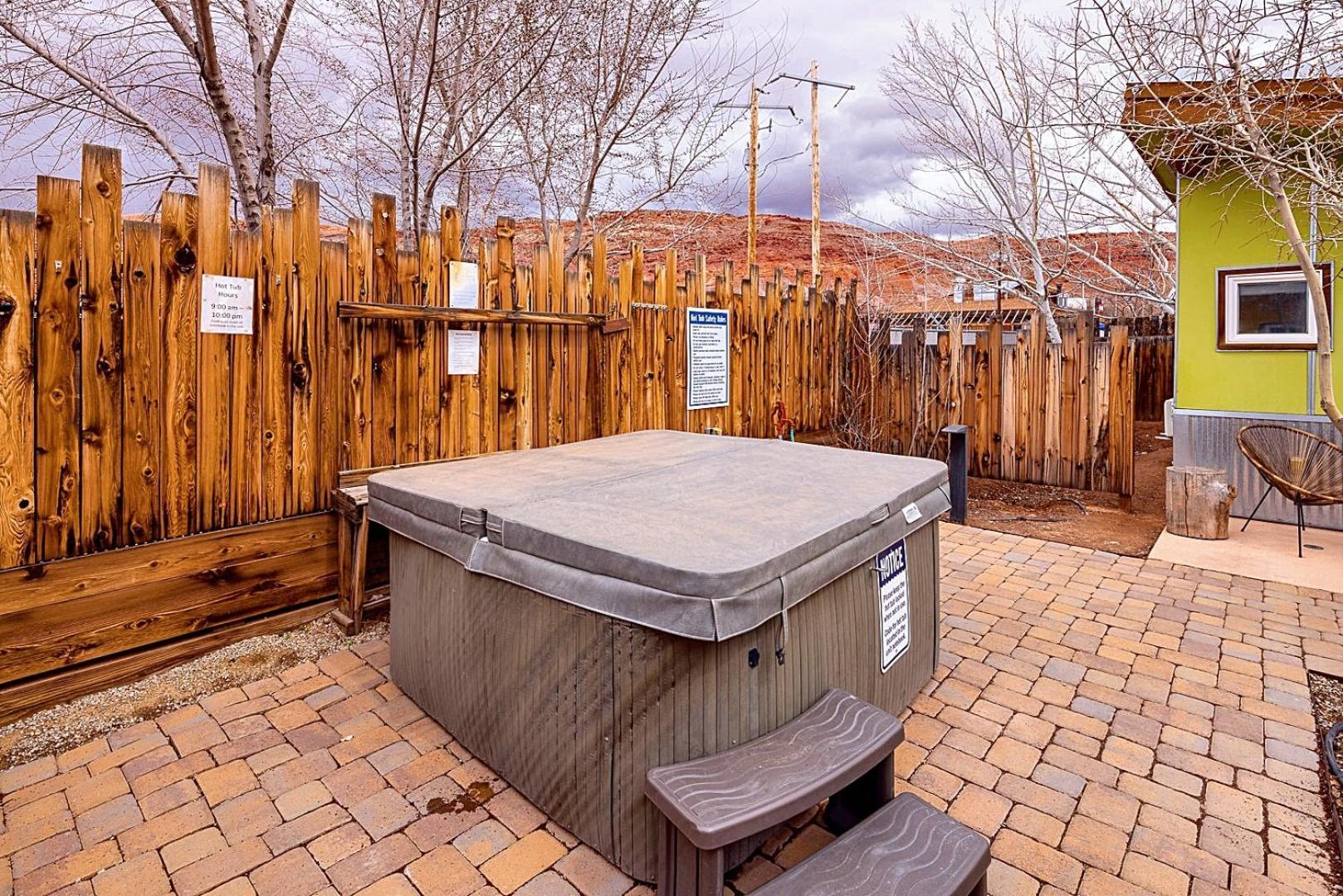 Downtown Kokopelli West 4 - Newly Remodeled Stylish Studio Moab Exterior photo
