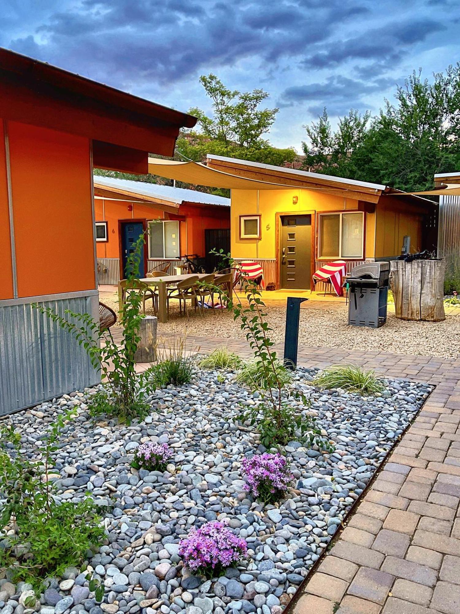 Downtown Kokopelli West 4 - Newly Remodeled Stylish Studio Moab Exterior photo